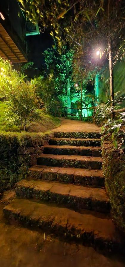 Wayanad Doubletree Villa Vythiri Exteriör bild